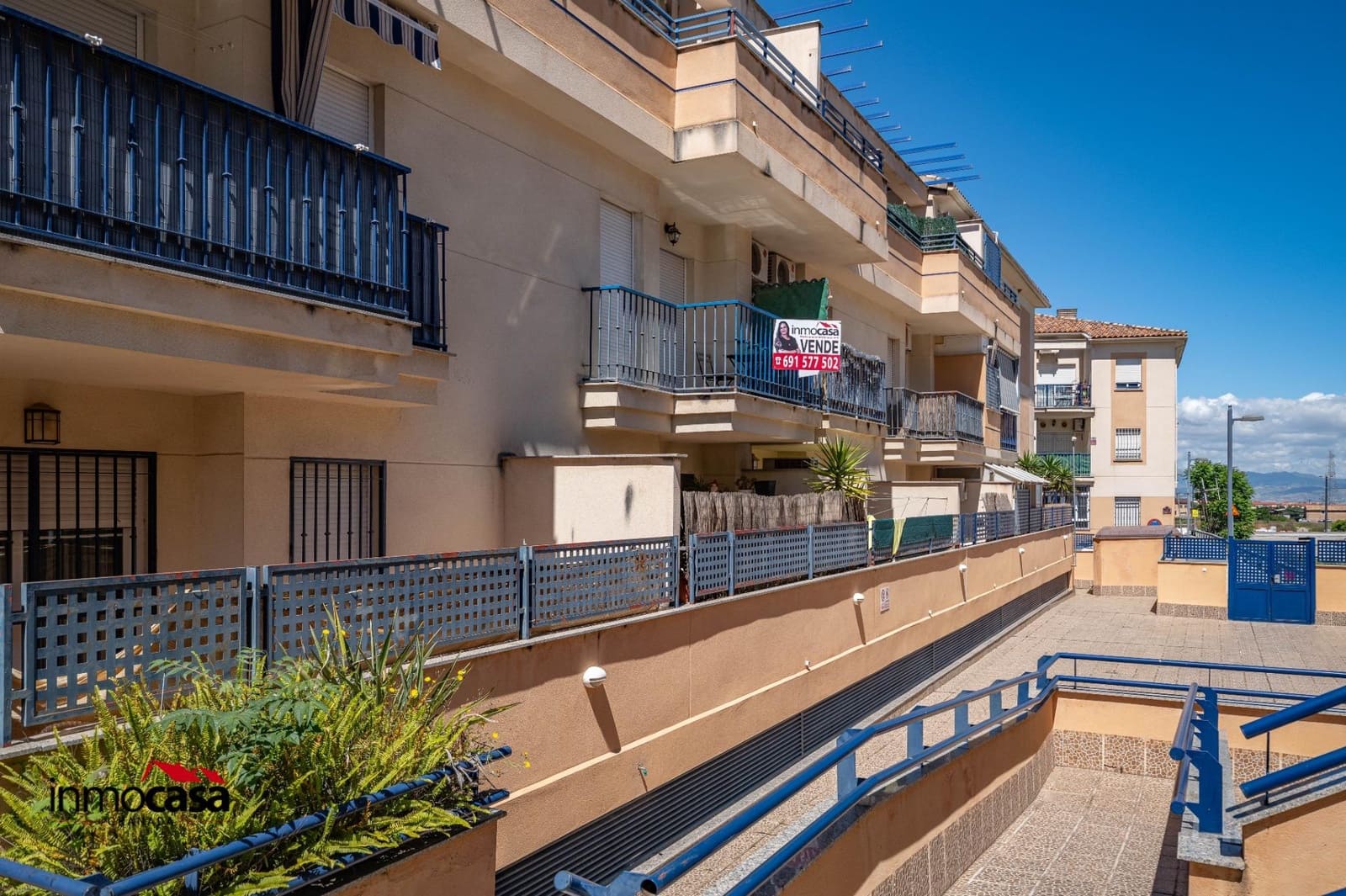 3 soveværelse Lejlighed til salg i Las Gabias med swimmingpool garage - € 160.000 (Ref: 9855611)