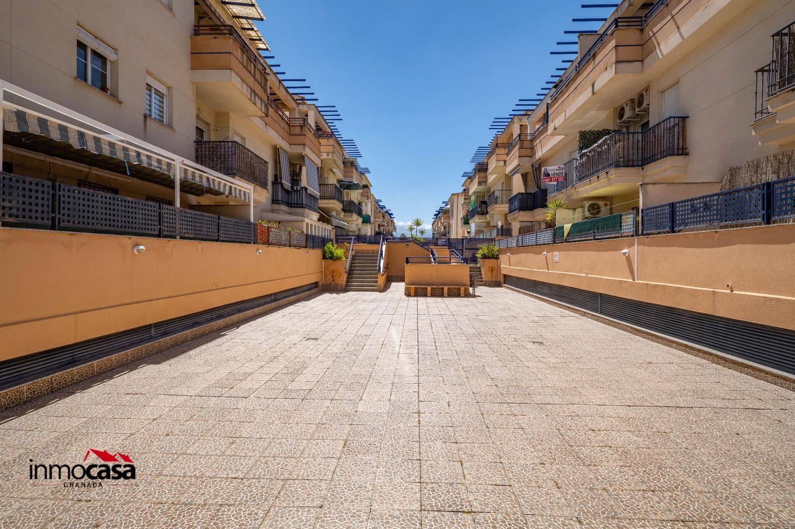 3 soveværelse Lejlighed til salg i Las Gabias med swimmingpool garage - € 160.000 (Ref: 9855611)