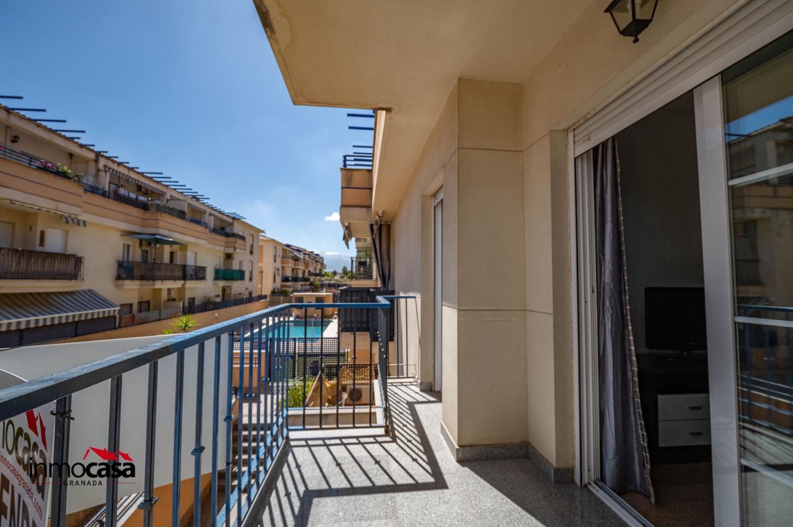 2 bedroom Flat for sale in Las Gabias with pool garage - € 160,000 (Ref: 9855611)