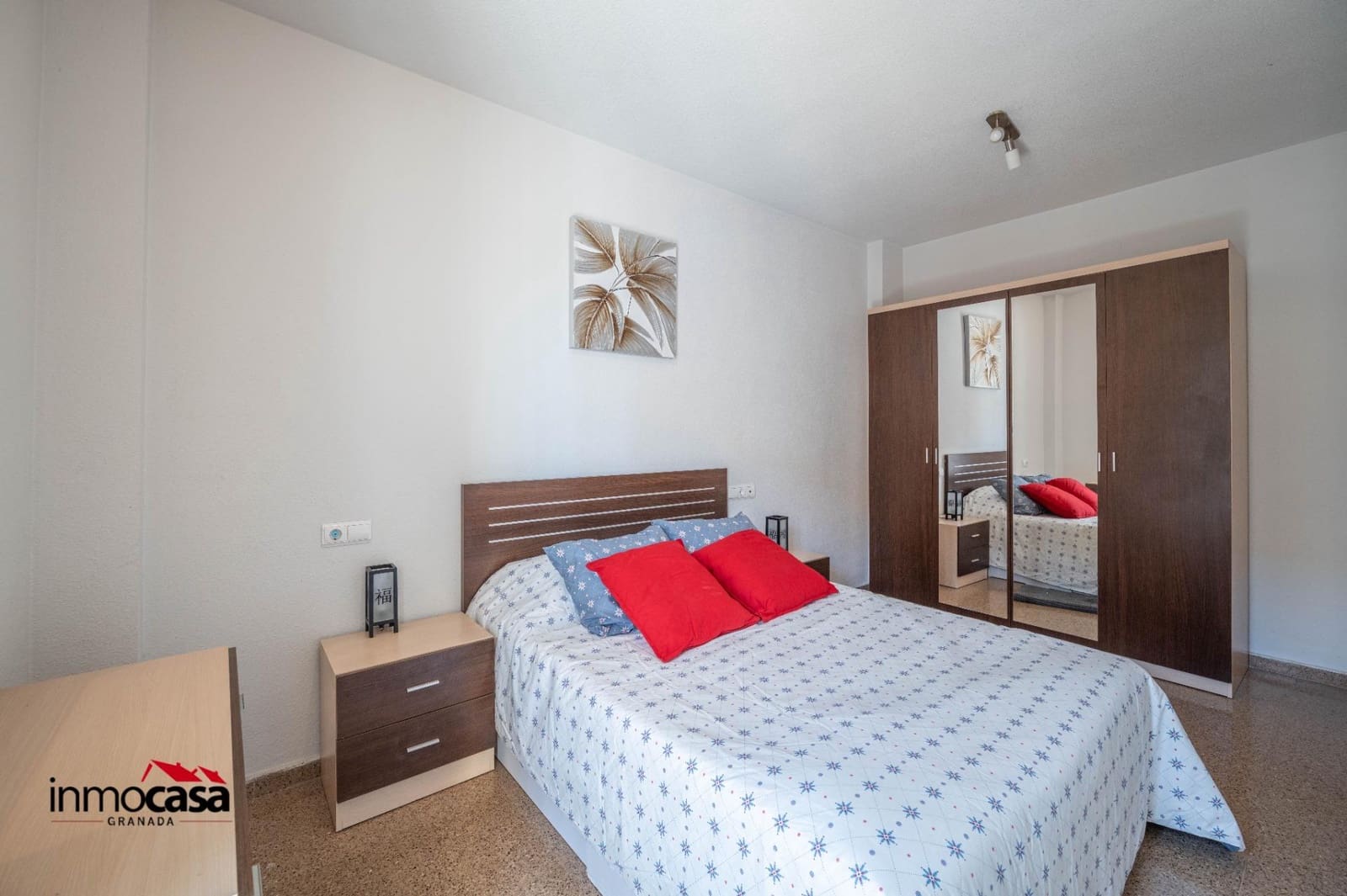 2 bedroom Flat for sale in Las Gabias with pool garage - € 160,000 (Ref: 9855611)