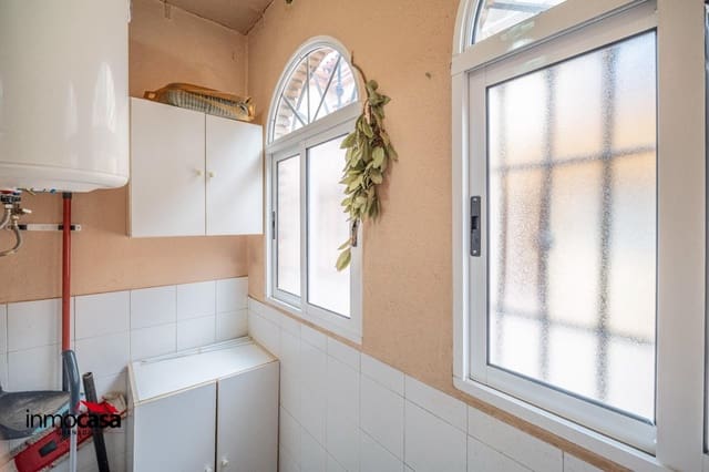 3 slaapkamer Rijtjeshuis te koop in Las Gabias - € 182.000 (Ref: 9861992)