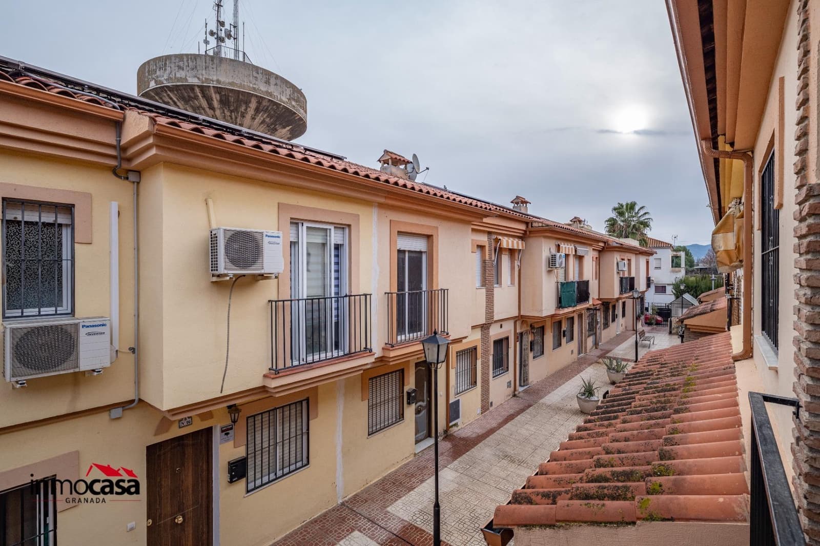 3 slaapkamer Rijtjeshuis te koop in Las Gabias - € 182.000 (Ref: 9861992)