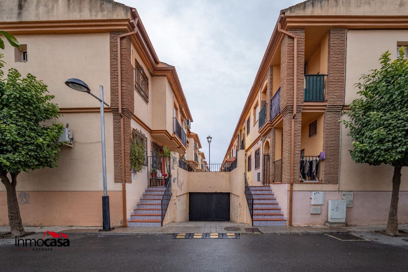3 slaapkamer Rijtjeshuis te koop in Las Gabias - € 182.000 (Ref: 9861992)