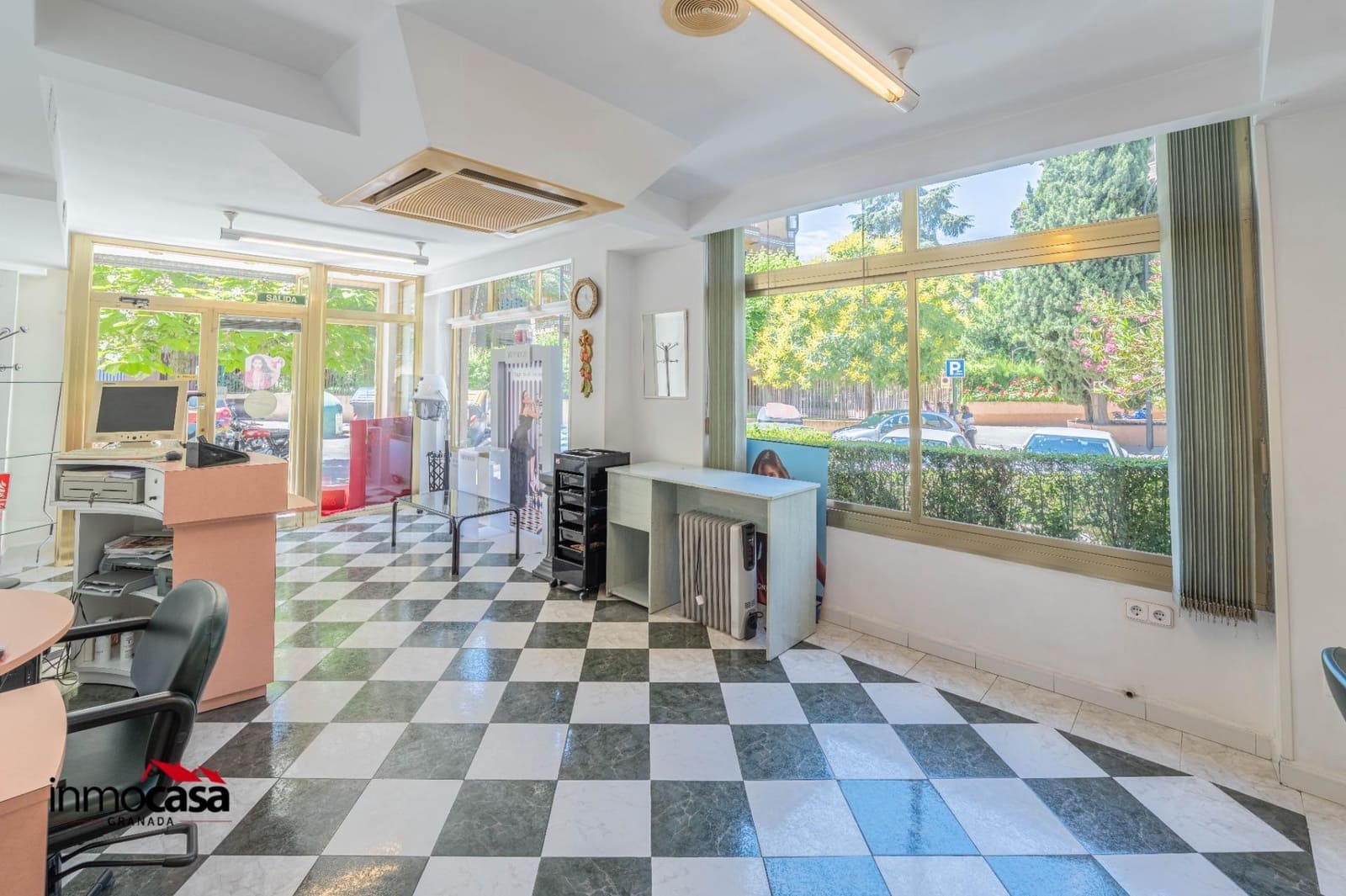 Commercieel te koop in Granada stad - € 188.000 (Ref: 9867108)