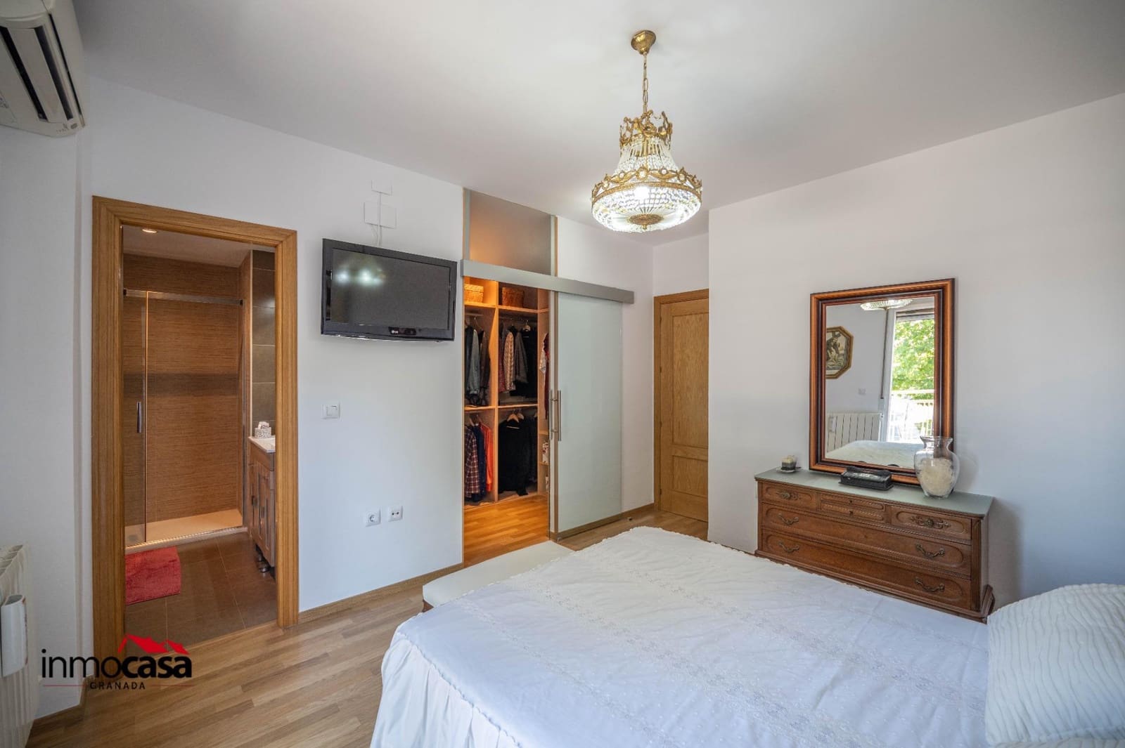 4 quarto Moradia em Banda para venda em Belicena com piscina garagem - 259 000 € (Ref: 9878991)