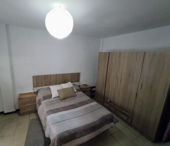 3 camera da letto Appartamento da affittare in Granada città - 900 € (Rif: 9892506)