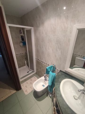 3 camera da letto Appartamento da affittare in Granada città - 900 € (Rif: 9892506)