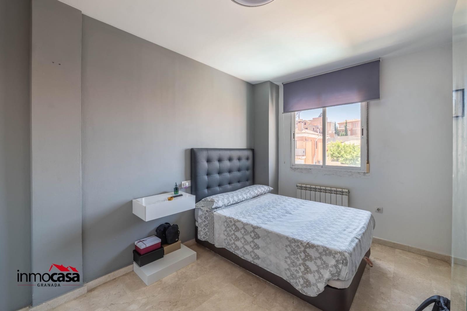 3 slaapkamer Halfvrijstaande villa te koop in Jun met zwembad garage - € 255.000 (Ref: 9894052)