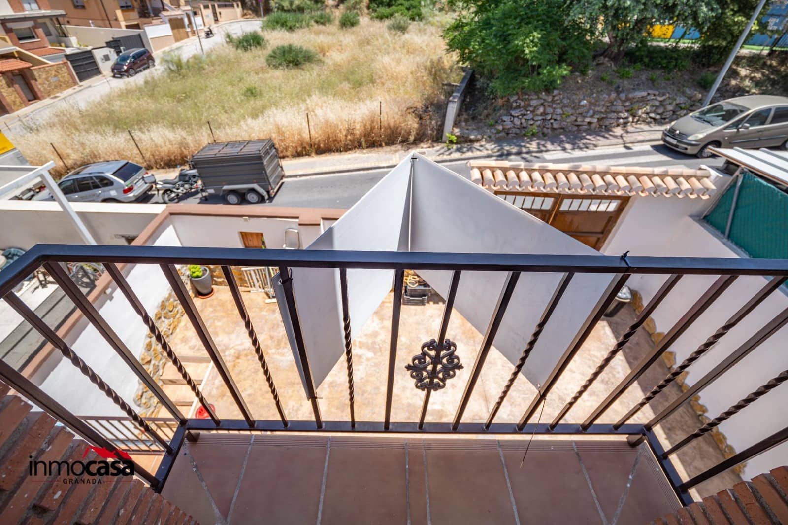 3 slaapkamer Halfvrijstaande villa te koop in Jun met zwembad garage - € 255.000 (Ref: 9894052)
