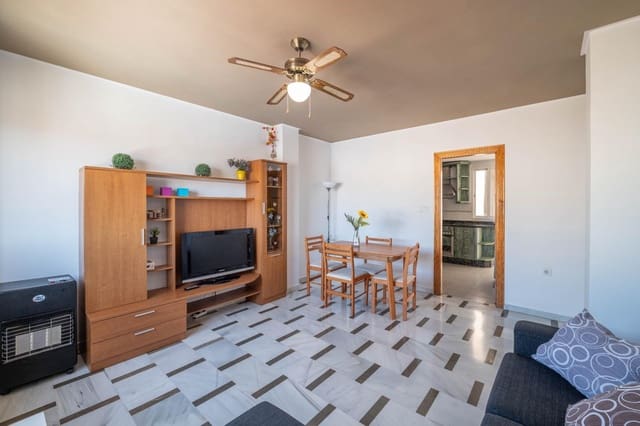 Piso de 3 habitaciones en Armilla en venta - 189.000 € (Ref: 9896475)