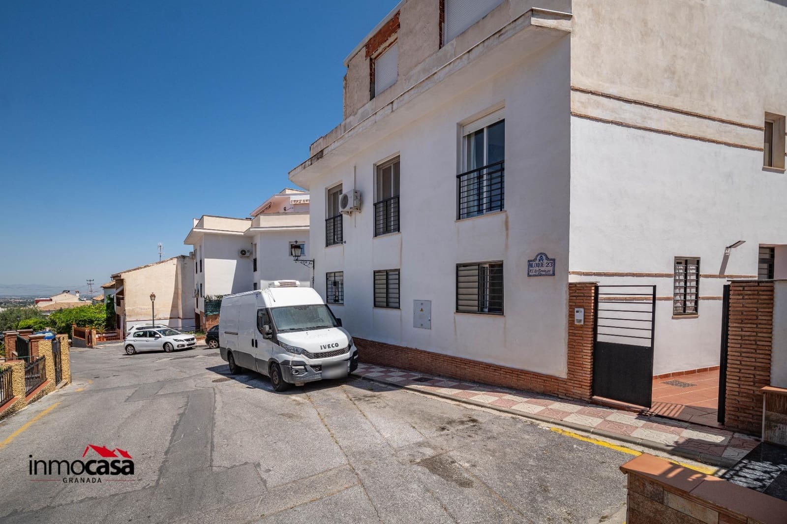 2 slaapkamer Flat te koop in La Zubia met garage - € 156.000 (Ref: 9898939)