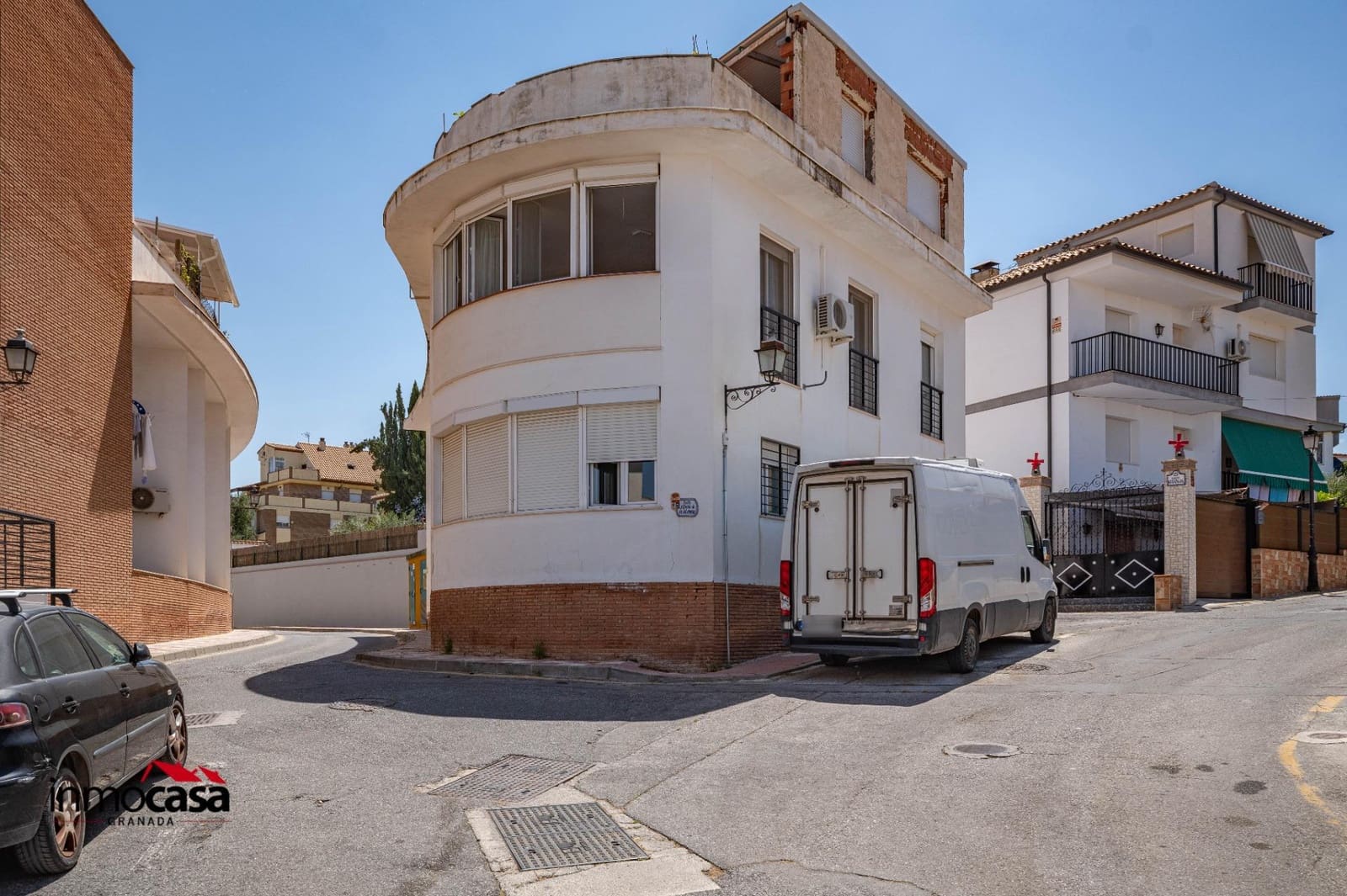 2 slaapkamer Flat te koop in La Zubia met garage - € 156.000 (Ref: 9898939)