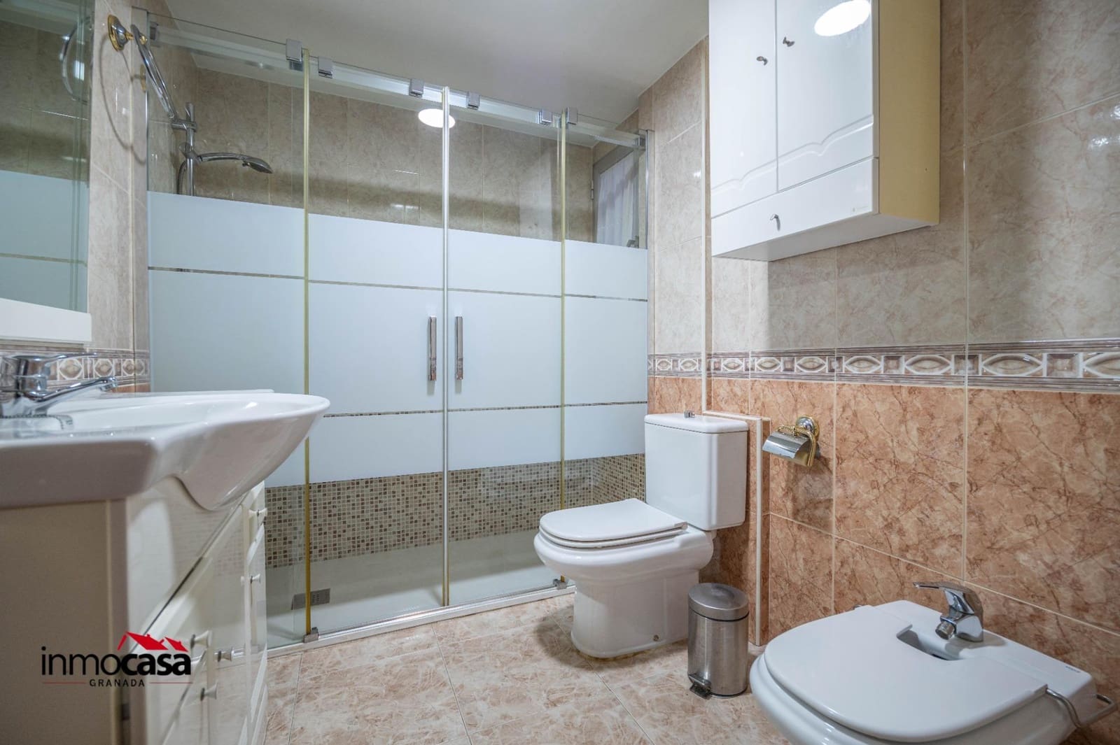 3 sypialnia Mieszkanie na sprzedaż w Miasto Grenada z garażem - 285 000 € (Ref: 9898940)