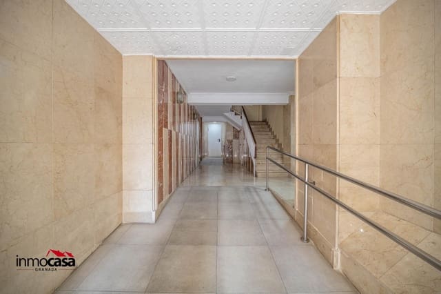 3 sypialnia Mieszkanie na sprzedaż w Miasto Grenada z garażem - 285 000 € (Ref: 9898940)