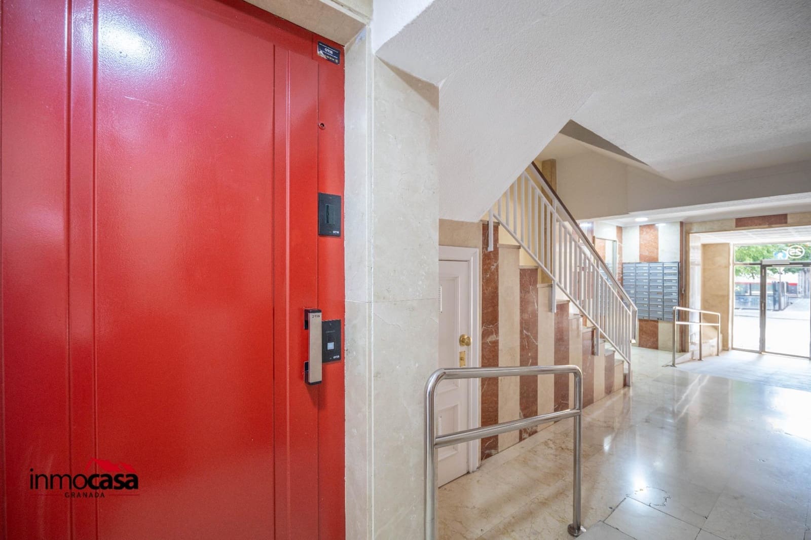 3 sypialnia Mieszkanie na sprzedaż w Miasto Grenada z garażem - 285 000 € (Ref: 9898940)