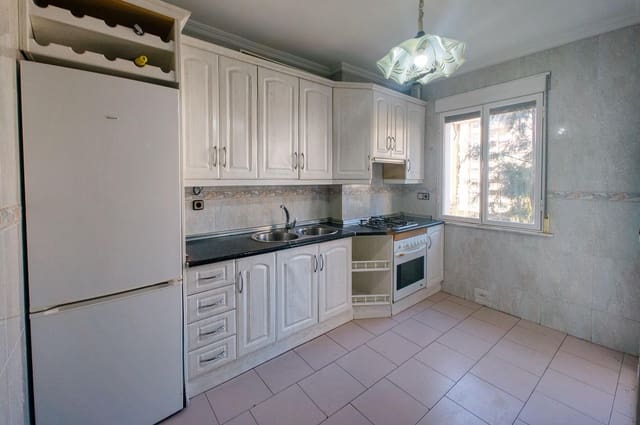 4 sypialnia Mieszkanie na sprzedaż w Miasto Jaén - 218 900 € (Ref: 9908122)