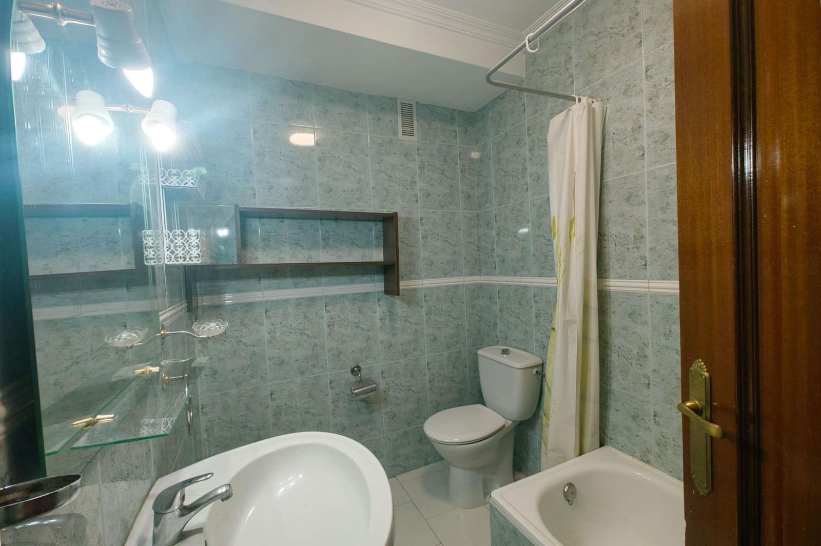 4 bedroom Flat for sale in Jaen city - € 218,900 (Ref: 9908122)