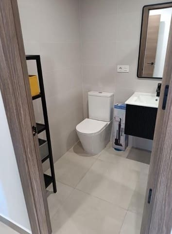 3 bedroom Flat for rent in Zaidin, Granada city - € 850 (Ref: 9908123)