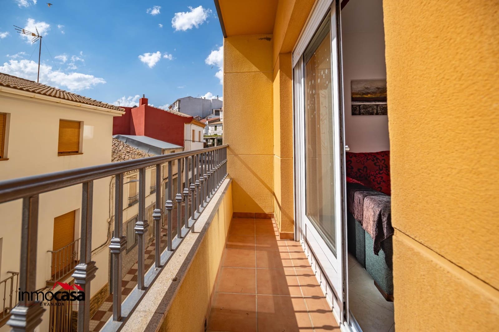 3 bedroom Flat for sale in Noalejo with garage - € 90,000 (Ref: 9908125)