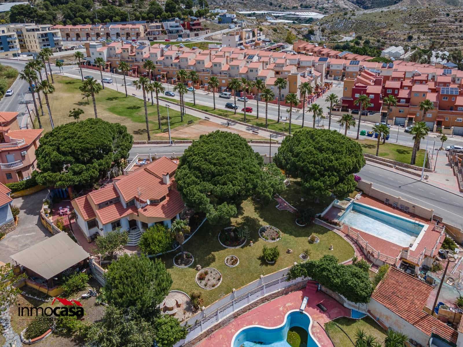 5 sovrum Villa till salu i Motril med pool - 950 000 € (Ref: 9913299)