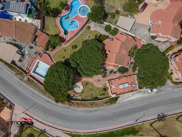 5 sovrum Villa till salu i Motril med pool - 950 000 € (Ref: 9913299)