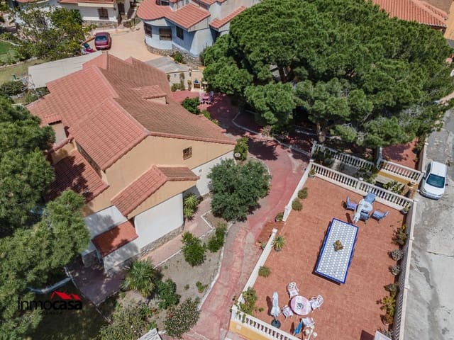 5 sovrum Villa till salu i Motril med pool - 950 000 € (Ref: 9913299)