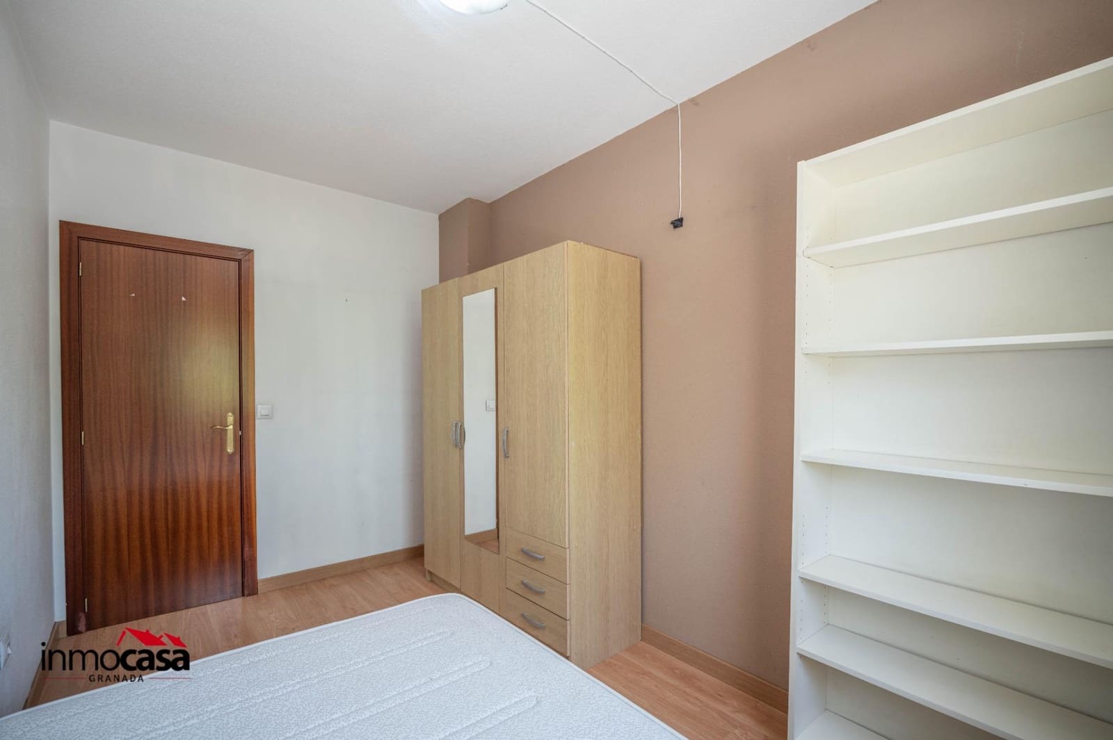 3 sovrum Lägenhet till salu i Granada stad med garage - 159 500 € (Ref: 9913300)
