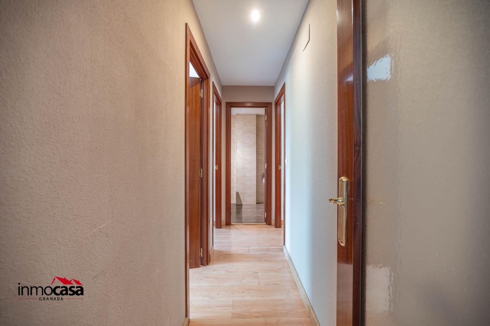 3 sovrum Lägenhet till salu i Granada stad med garage - 159 500 € (Ref: 9913300)