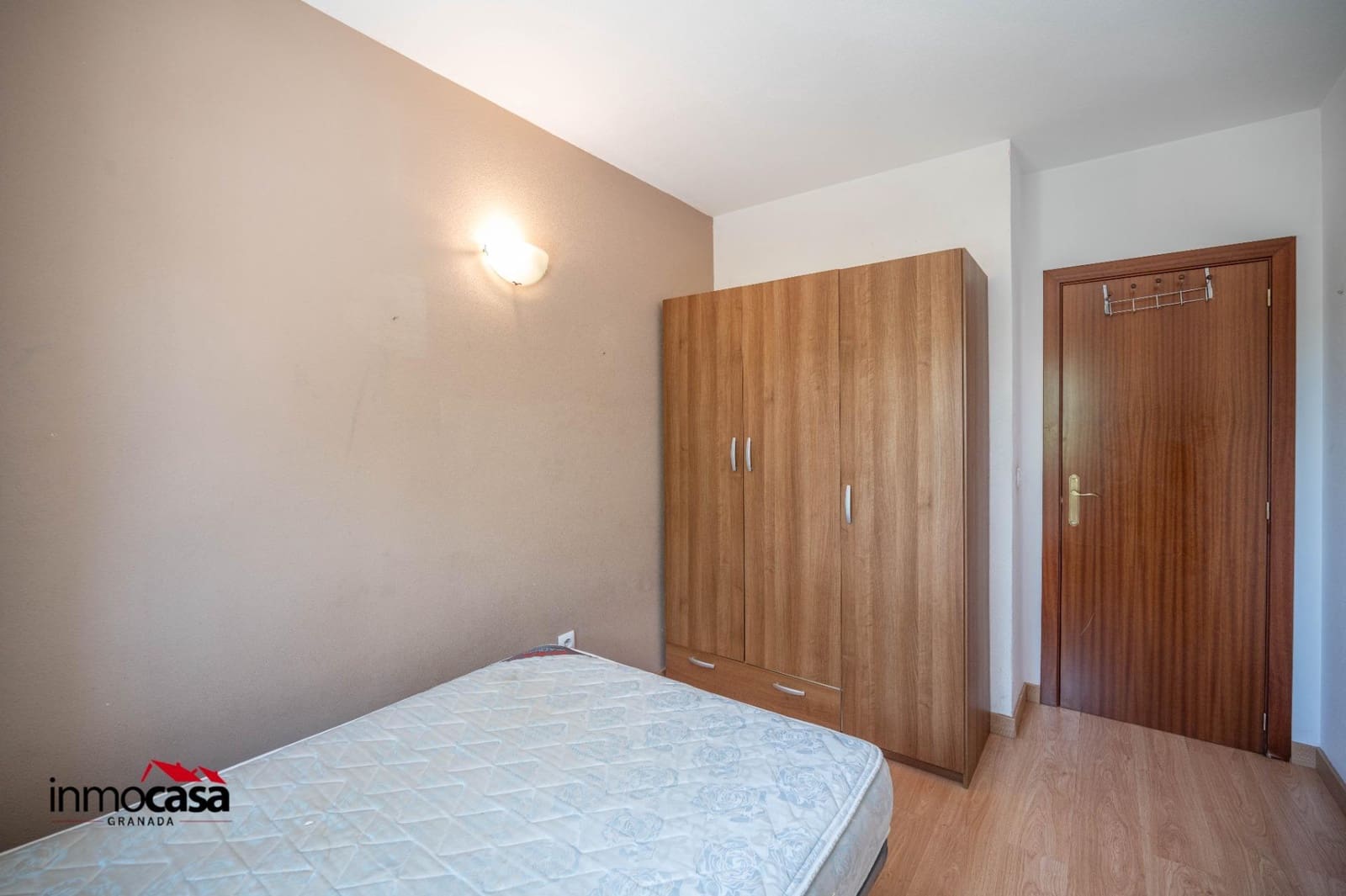 3 sovrum Lägenhet till salu i Granada stad med garage - 159 500 € (Ref: 9913300)