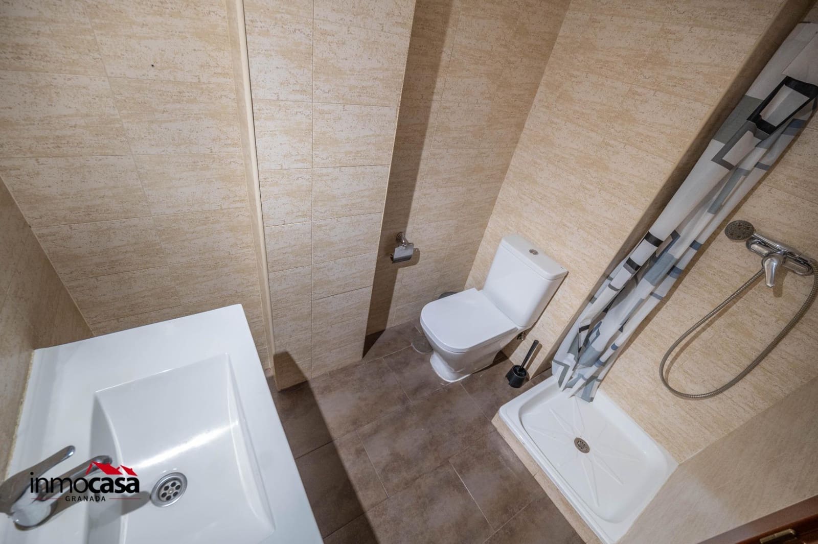 3 sovrum Lägenhet till salu i Granada stad med garage - 159 500 € (Ref: 9913300)