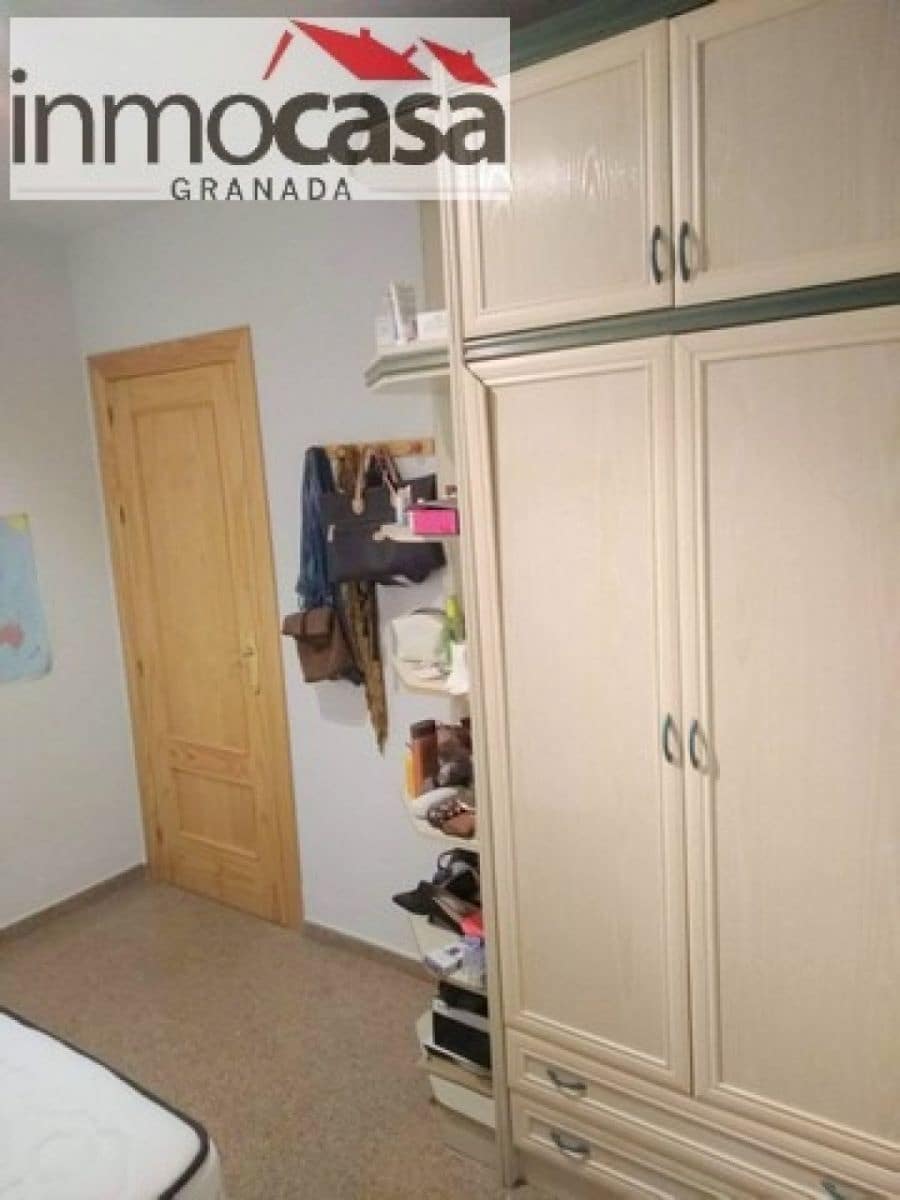 2 quarto Apartamento para arrendar em Las Gabias com piscina garagem - 700 € (Ref: 9915990)
