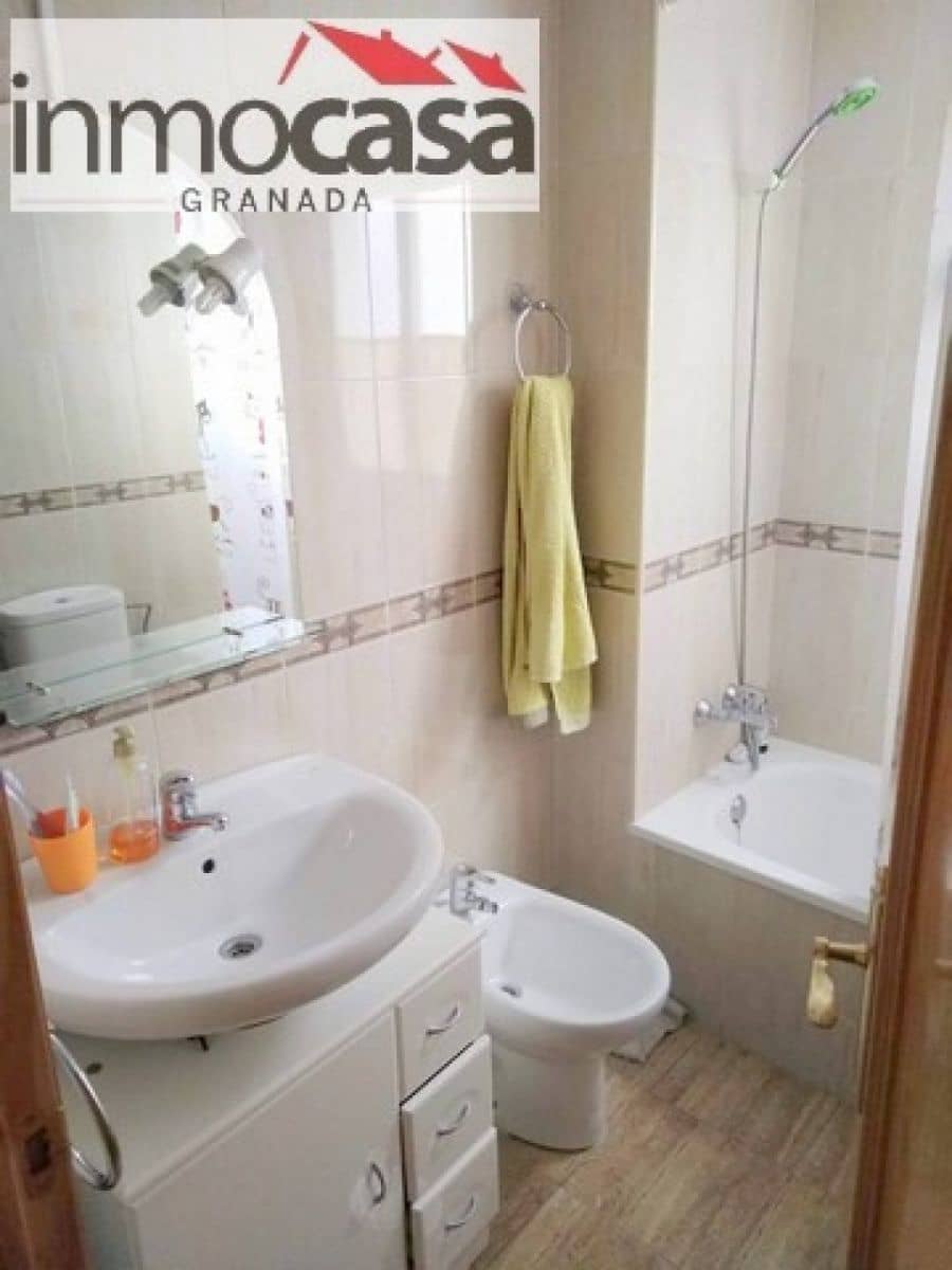 2 quarto Apartamento para arrendar em Las Gabias com piscina garagem - 700 € (Ref: 9915990)