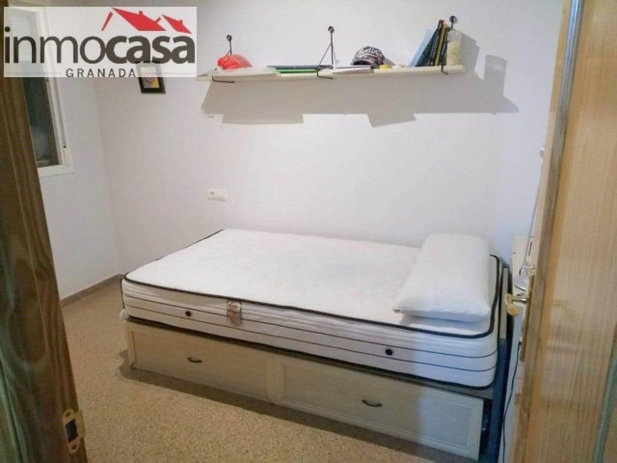 2 quarto Apartamento para arrendar em Las Gabias com piscina garagem - 700 € (Ref: 9915990)