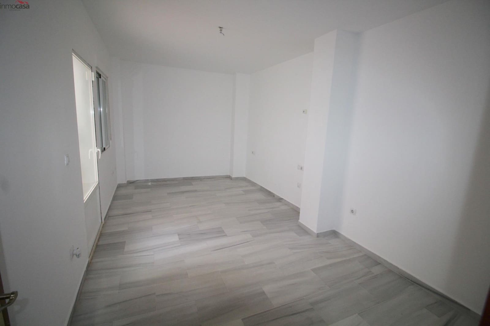 3 quarto Apartamento para arrendar em Armilla - 550 € (Ref: 9915991)