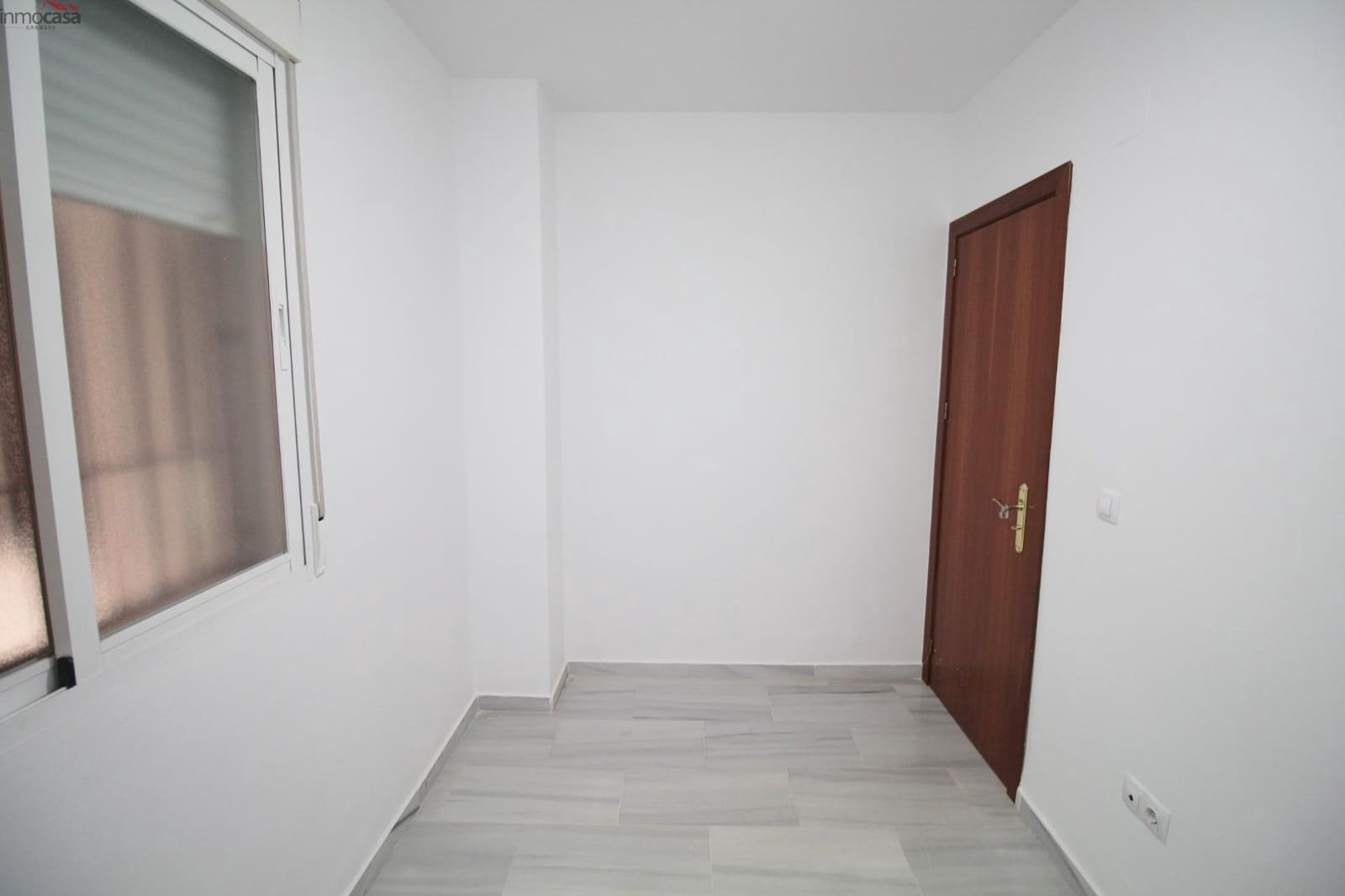 3 quarto Apartamento para arrendar em Armilla - 550 € (Ref: 9915991)