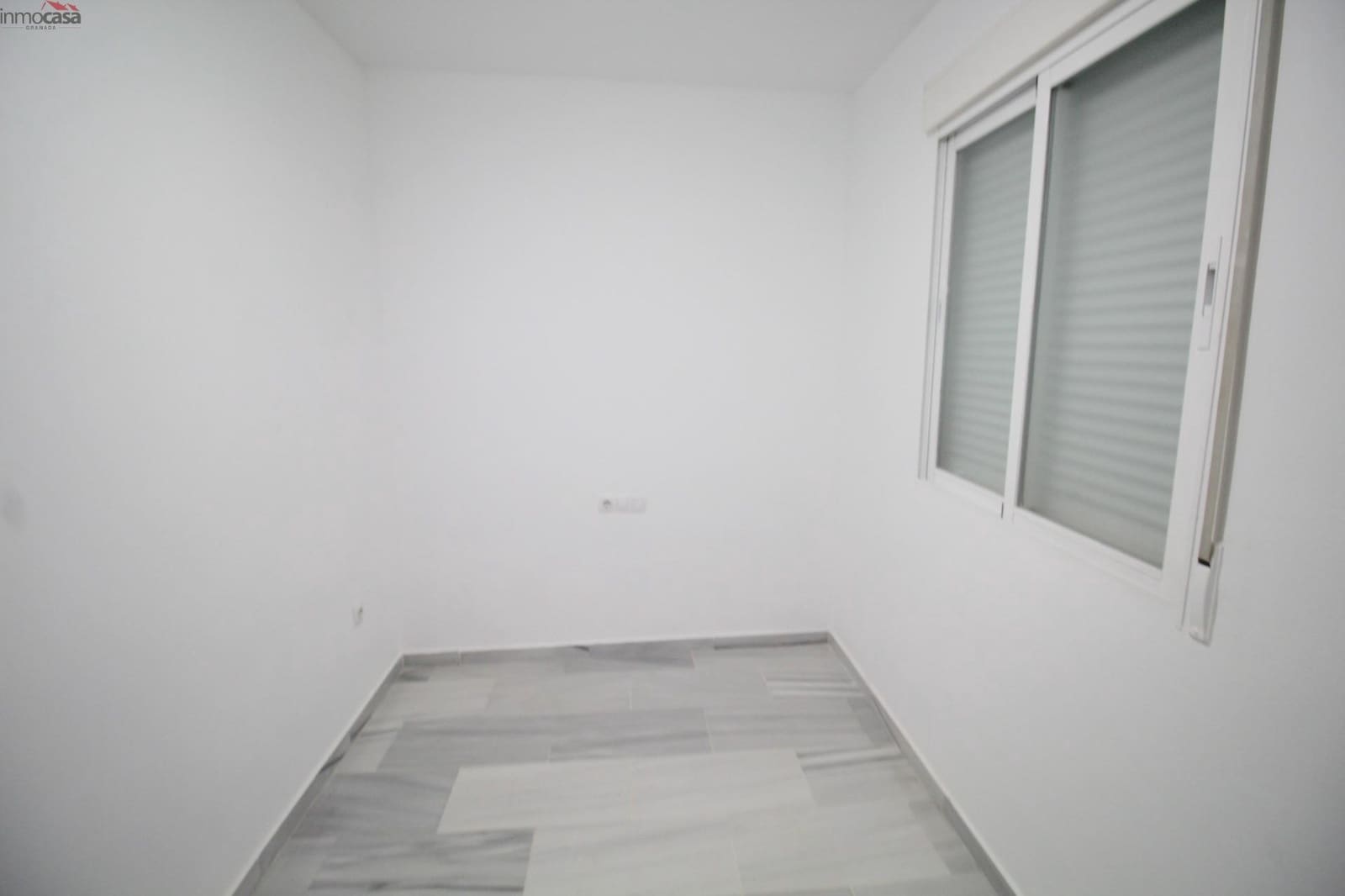 3 quarto Apartamento para arrendar em Armilla - 550 € (Ref: 9915991)