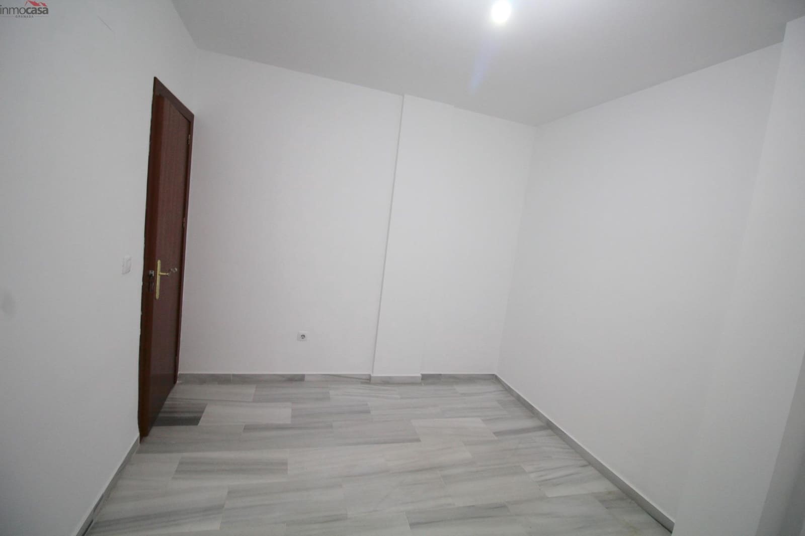 3 quarto Apartamento para arrendar em Armilla - 550 € (Ref: 9915991)