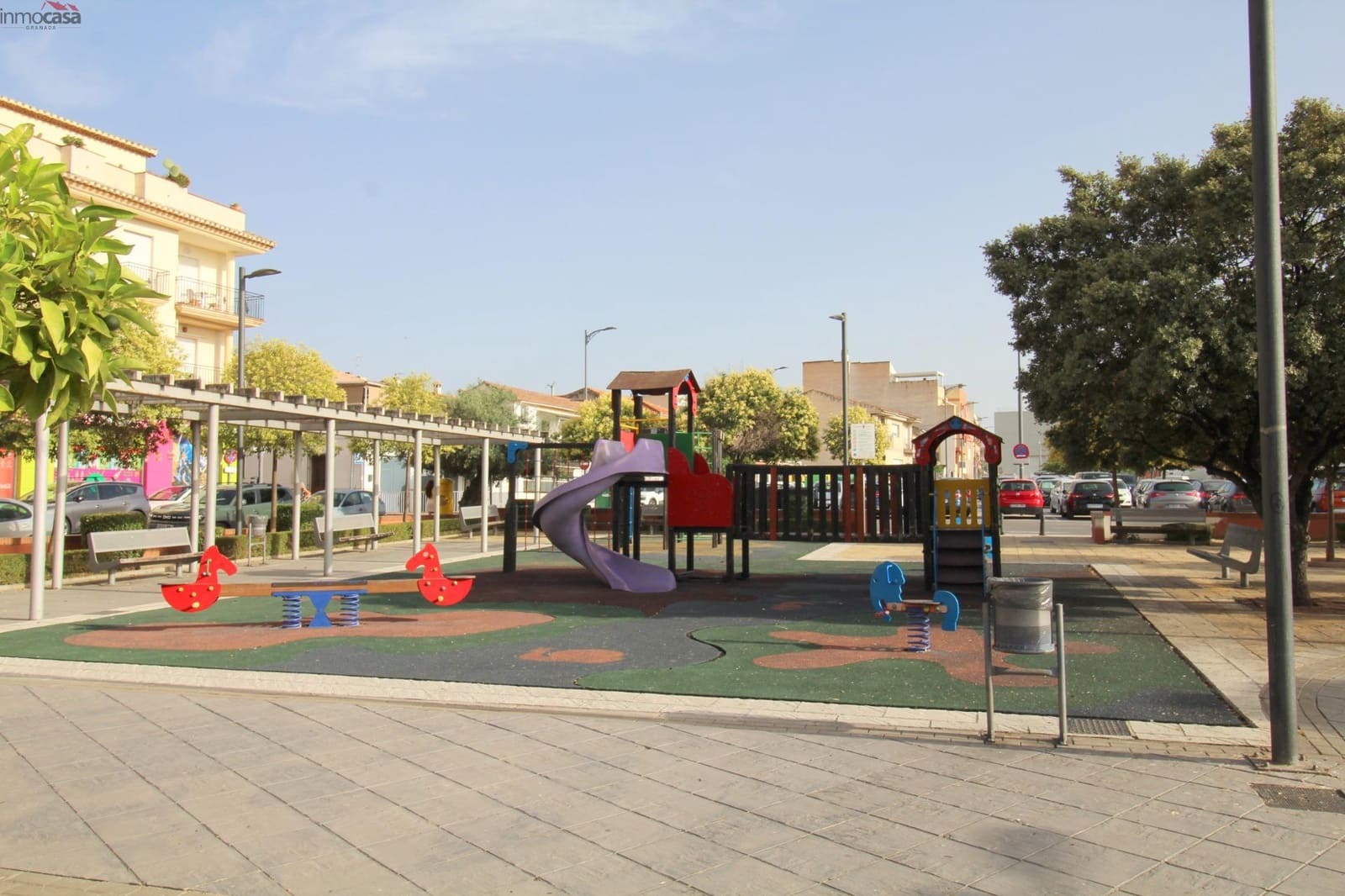 3 quarto Apartamento para arrendar em Armilla - 550 € (Ref: 9915991)