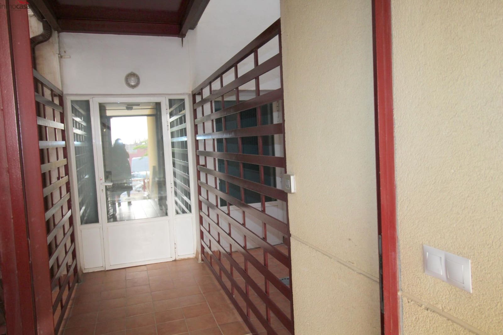 3 quarto Apartamento para arrendar em Armilla - 550 € (Ref: 9915991)