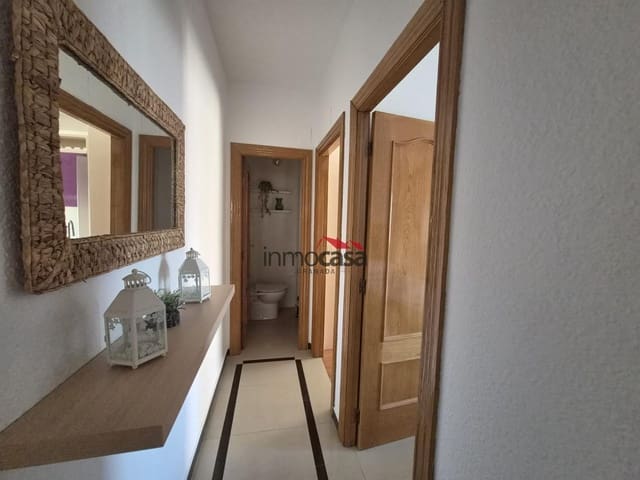 Ático de 4 habitaciones en Armilla en alquiler - 1.000 € (Ref: 9922445)
