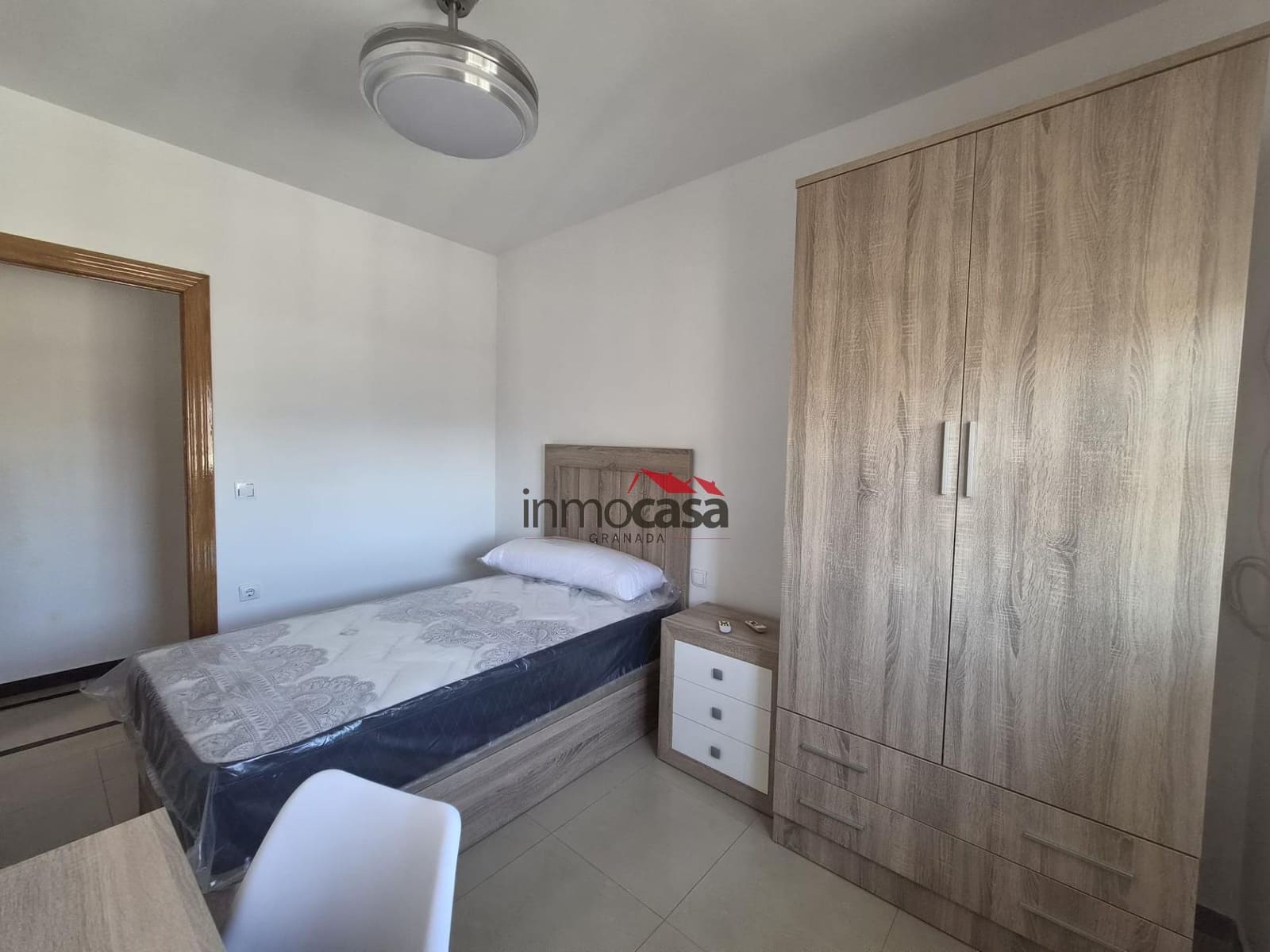 4 sypialnia Penthouse do wynajęcia w Armilla - 1 000 € (Ref: 9922445)