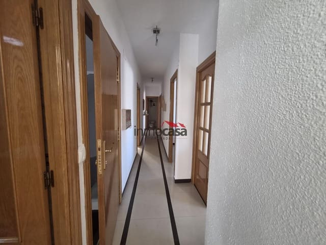 Ático de 4 habitaciones en Armilla en alquiler - 1.000 € (Ref: 9922445)