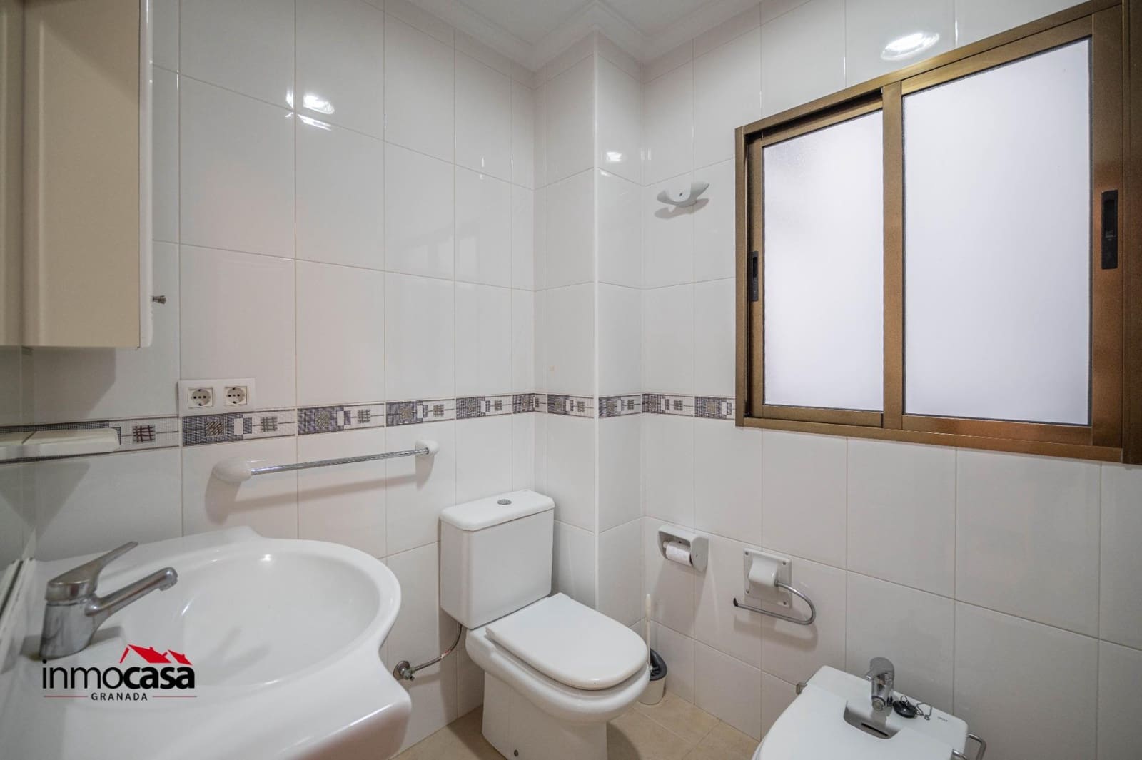 5 bedroom Townhouse for sale in Luque - € 160,000 (Ref: 9927552)