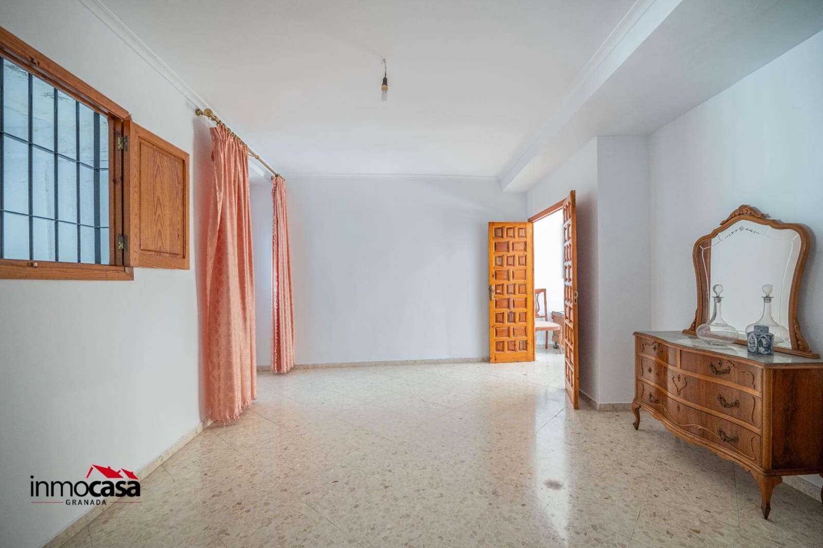 5 bedroom Townhouse for sale in Luque - € 160,000 (Ref: 9927552)