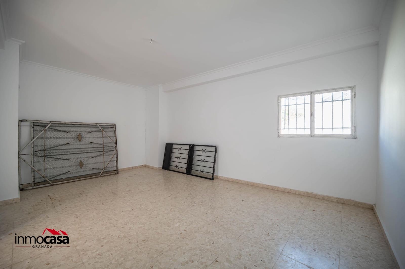 5 bedroom Townhouse for sale in Luque - € 160,000 (Ref: 9927552)