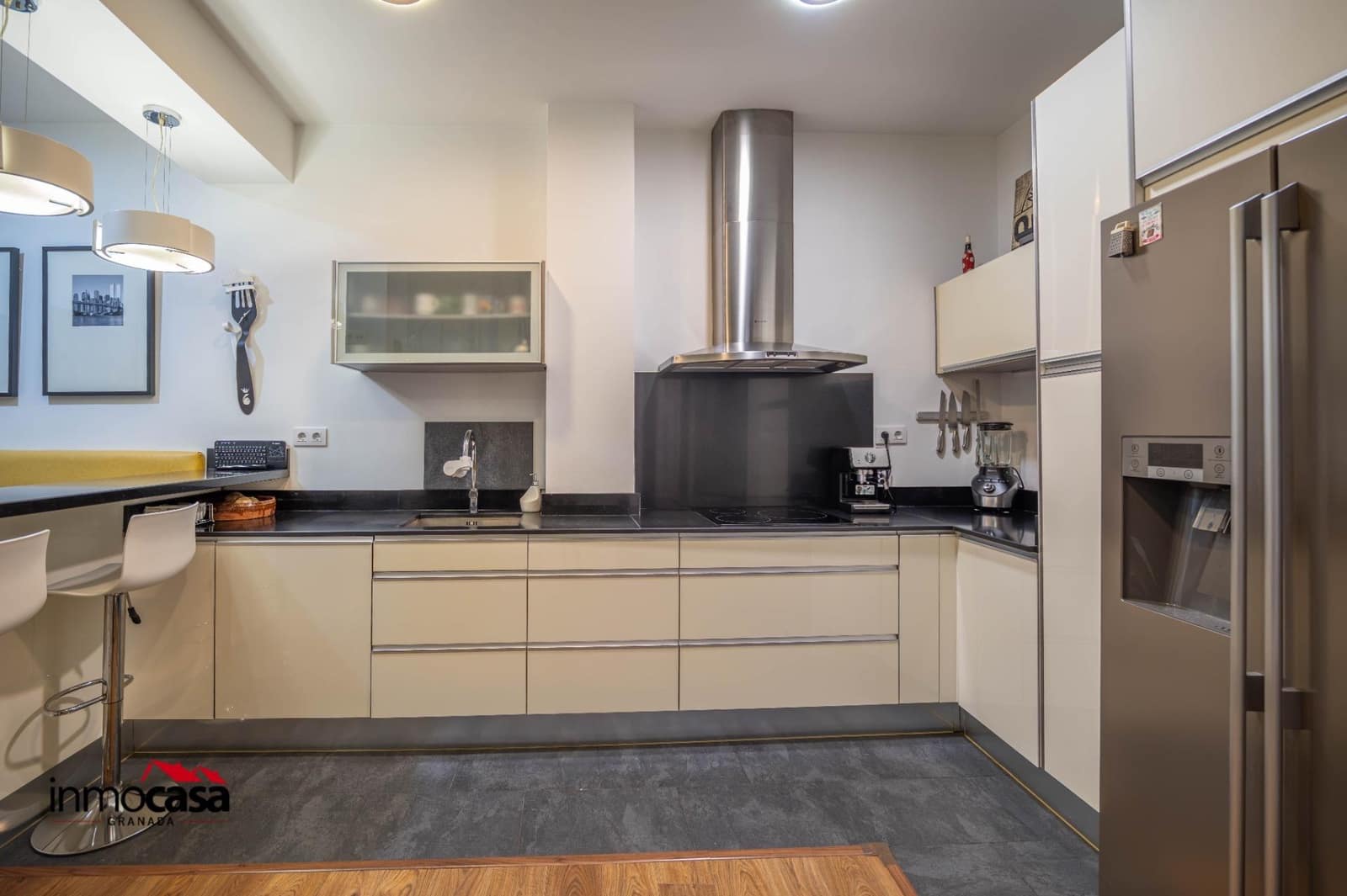 4 slaapkamer Appartement te koop in Granada stad met garage - € 520.000 (Ref: 9942652)