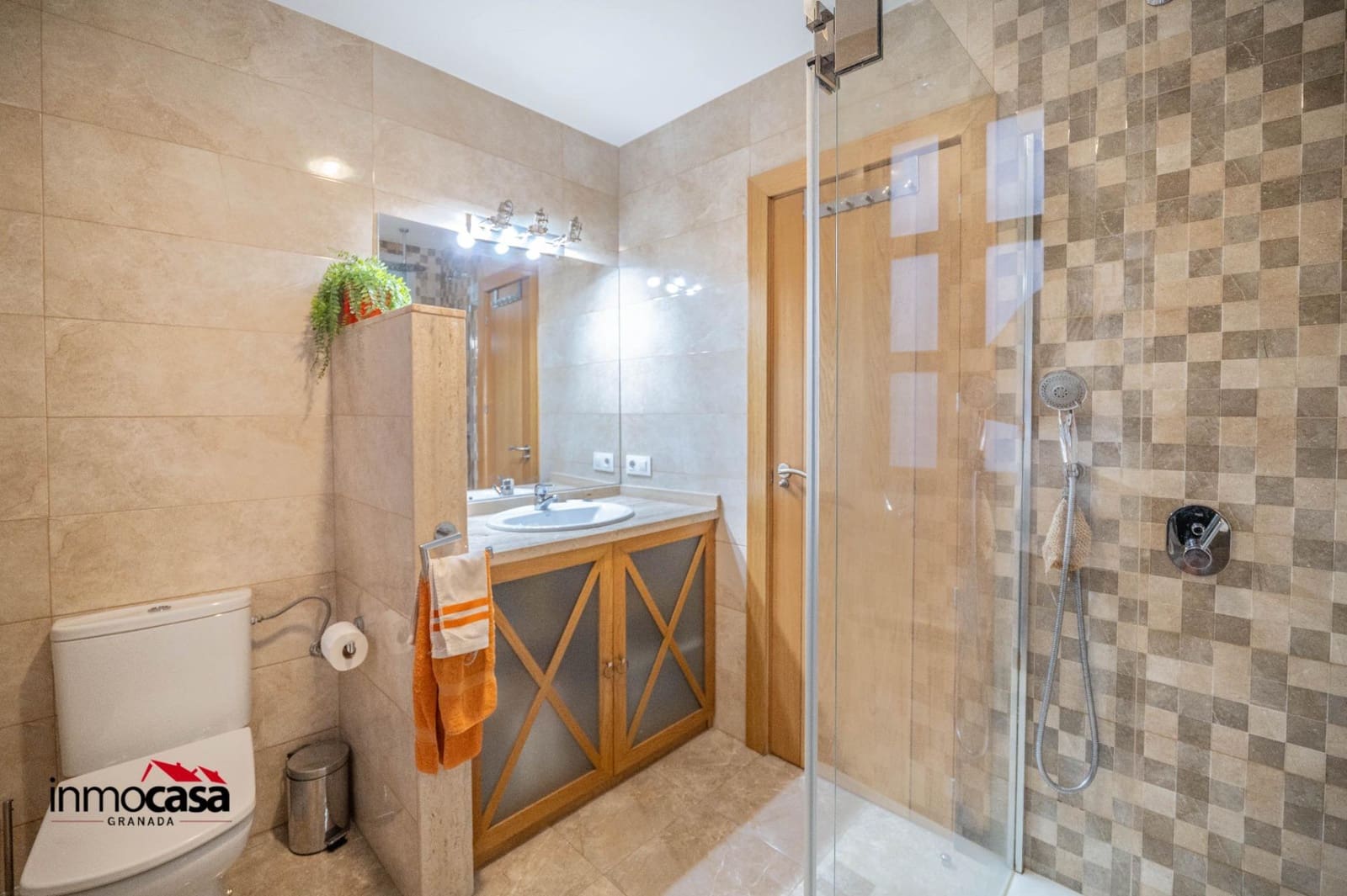 4 slaapkamer Appartement te koop in Granada stad met garage - € 520.000 (Ref: 9942652)
