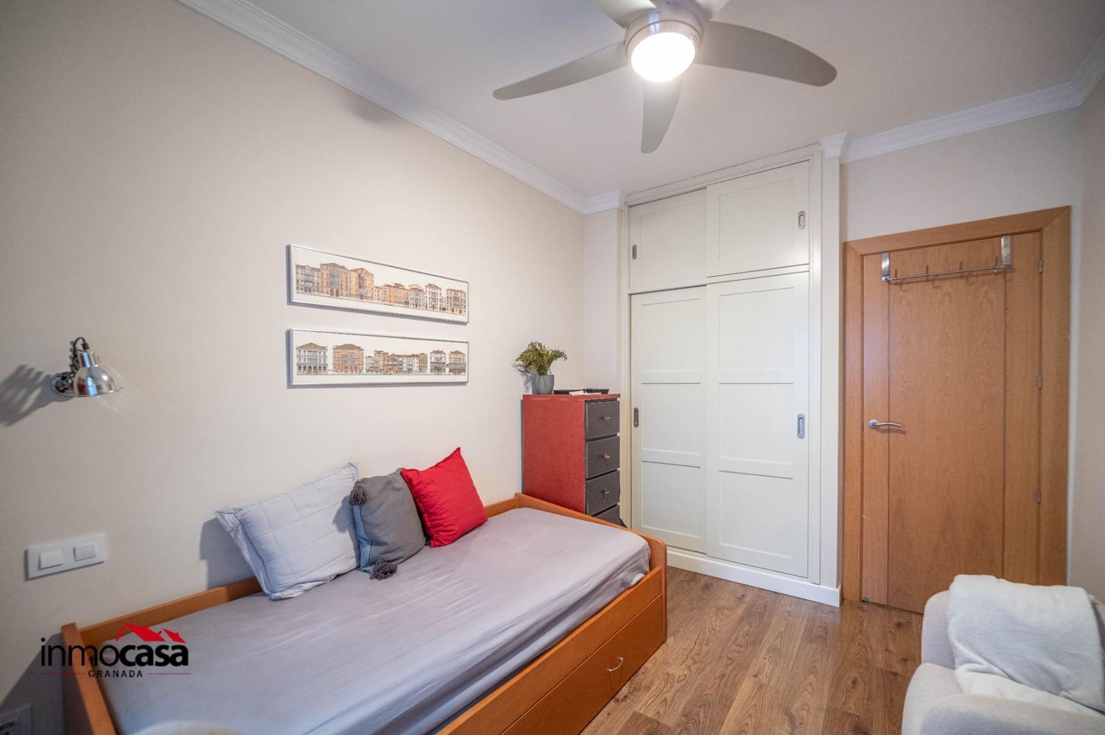 4 slaapkamer Appartement te koop in Granada stad met garage - € 520.000 (Ref: 9942652)