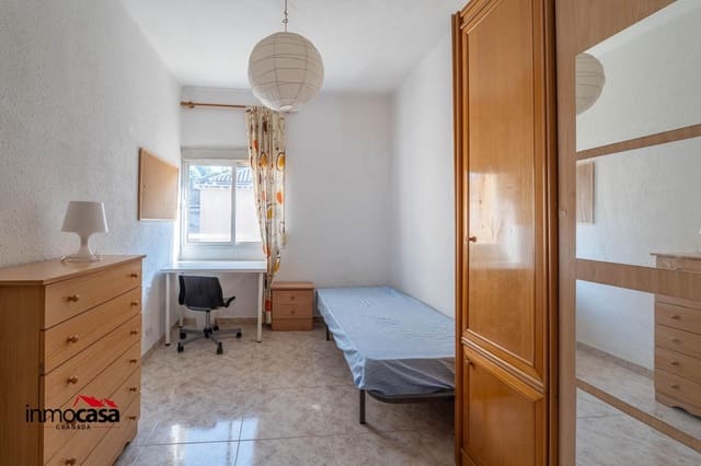 3 soveværelse Lejlighed til salg i Granada by - € 160.000 (Ref: 9948058)