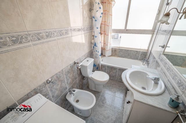 3 soveværelse Lejlighed til salg i Granada by - € 160.000 (Ref: 9948058)